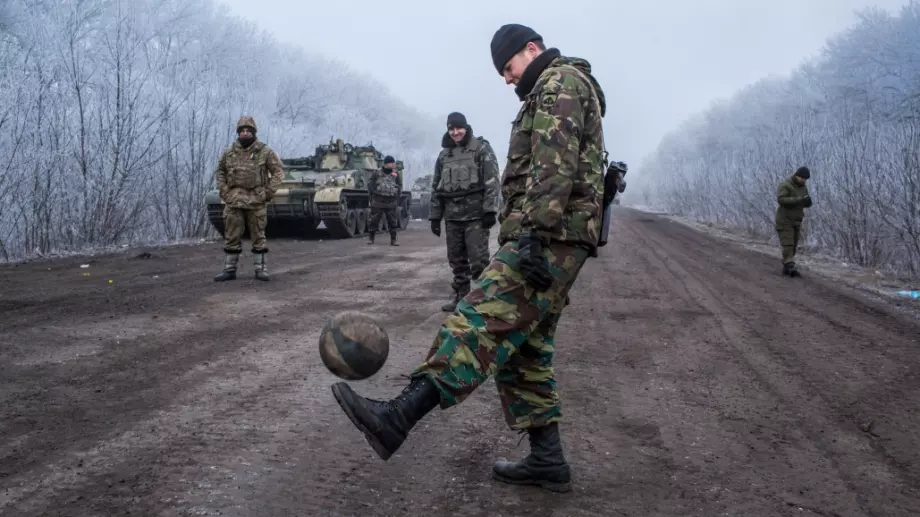 "Войната не може да продължи 20 години": Как конфликтът с Русия промени футбола в Украйна?