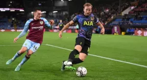 Опашкар сломи Тотнъм за четвърта загуба в последните им 5 мача