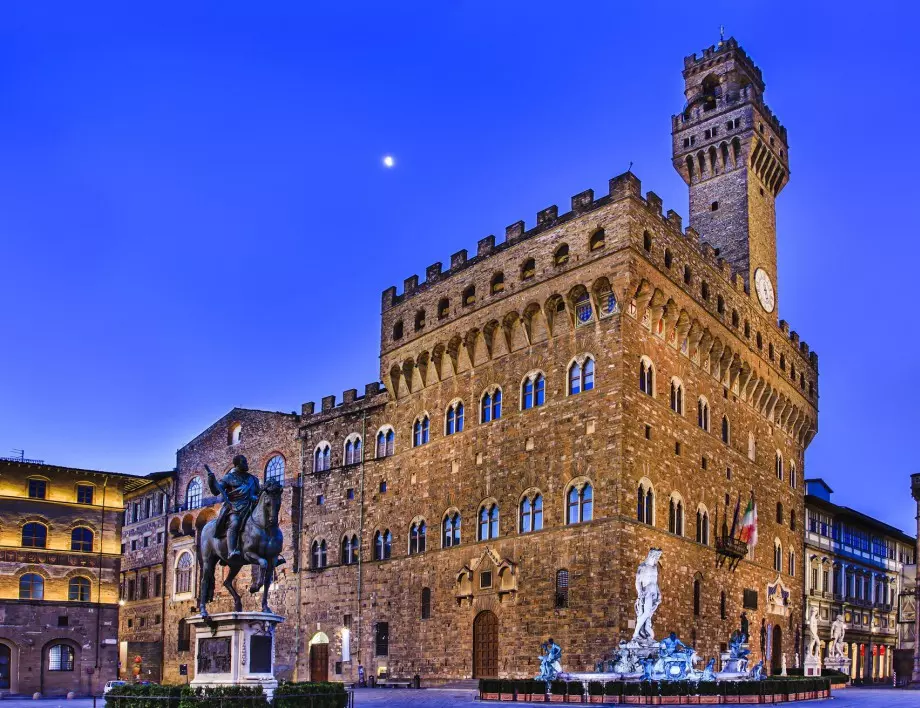 Флоренция загива от масовия туризъм: Градът е превърнат в "проститутка"