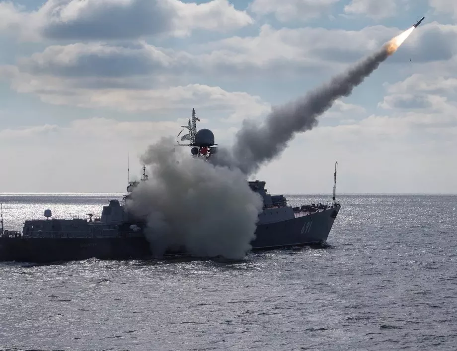 Нов руски кораб с ракети "Калибър" се появи в Черно море