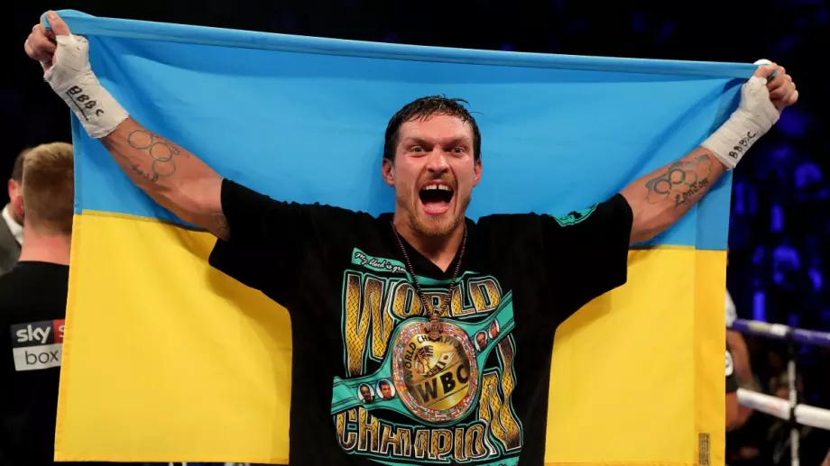 Усик шокира с прогноза: Посочи украинец за победител за "Златната топка"