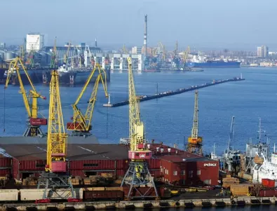 ВИДЕО: Щетите от фаталната руска ракета по цивилен кораб в Черно море