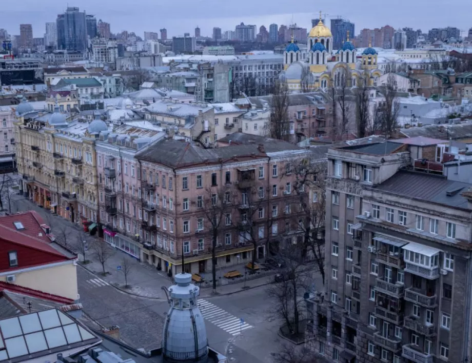 Посолството на Лондон в Киев отново отваря врати