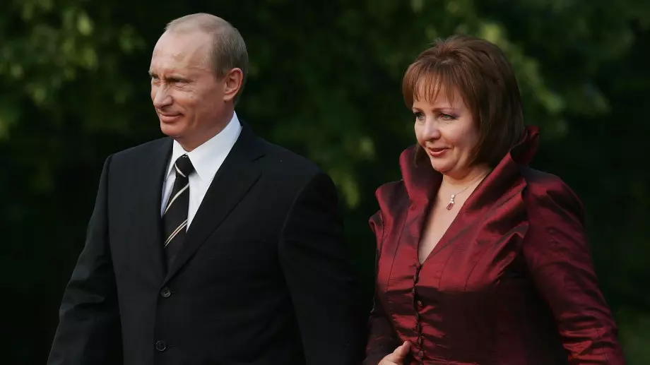 Руски юрист: Путин гласи дъщеря си за наследник. Инструкцията е да мълчи, за да не се изложи (ВИДЕО)