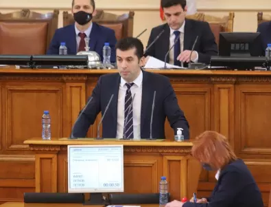 ГЕРБ и Кирил Петков спориха в парламента за спасяването на Боян Петров