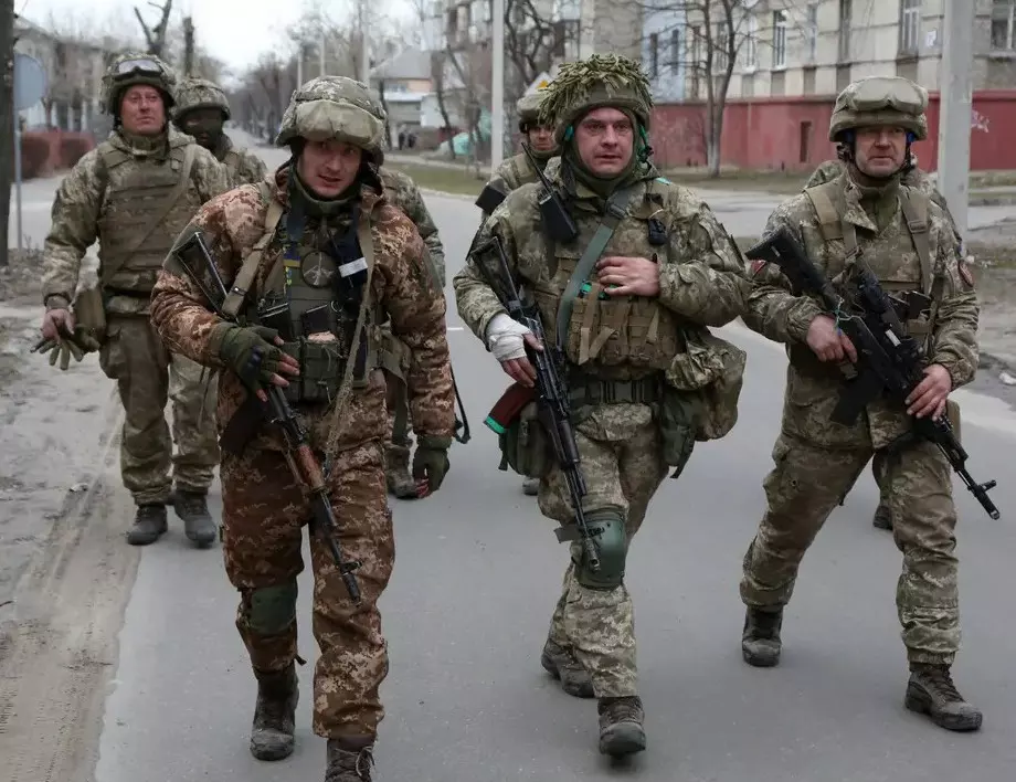Военен експерт: Следващите няколко седмици са "критични" за войната в Украйна