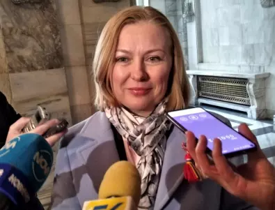 Надежда Йорданова се надява шпионският скандал да не е поредният фойерверк