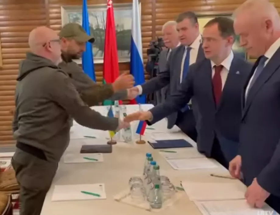 Русия и Украйна се разбраха за формата на хуманитарните коридори