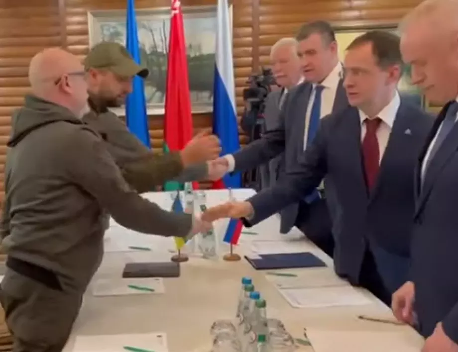 Нов кръг преговори между Украйна и Русия