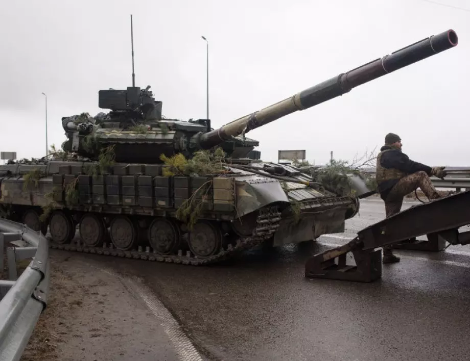Украинците: Нашествениците никога няма да разберат защо отиваме срещу танковете, пеейки „Още не съм мъртъв“