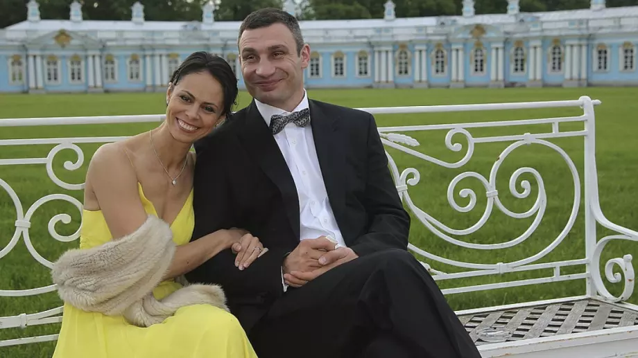 Виталий  Кличко се развежда със съпругата си след 26 години брак