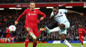 {{ otherArticle[0].article.title }}