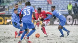 {{ otherArticle[0].article.title }}