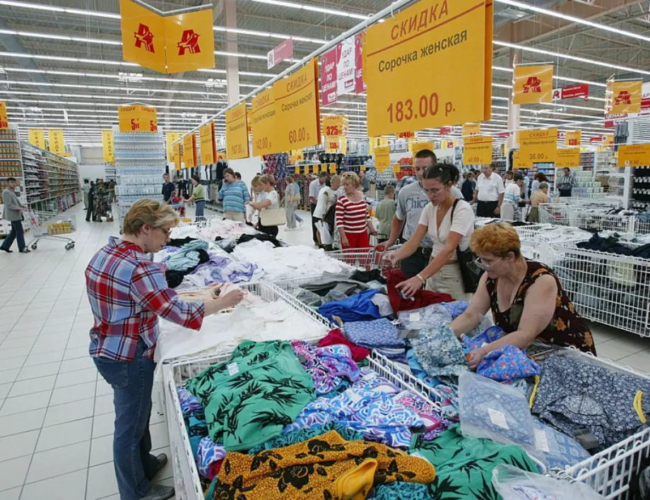 Празни рафтове и недостиг на стоки в Русия 