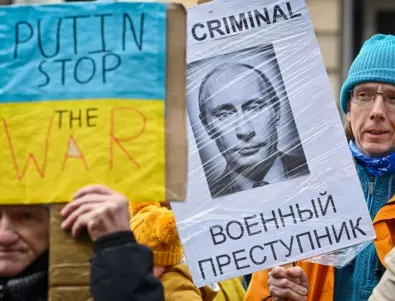 Лъжите на Путин за Украйна получиха платформа от Тъкър Карлсън (ВИДЕО)