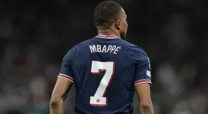 ПСЖ планира последна офанзива към Мбапе, дава му се капитанската лента