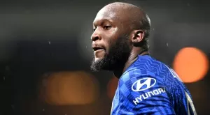 {{ otherArticle[0].article.title }}