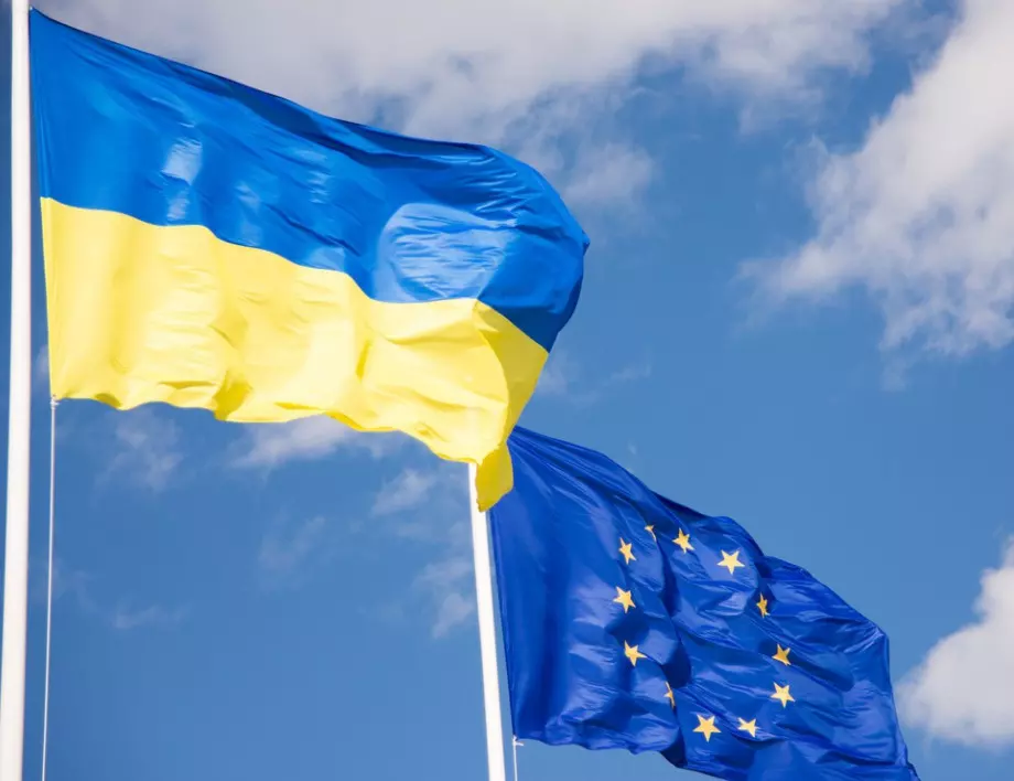 Украйна очаква до седмици да получи статут на кандидат-член на ЕС