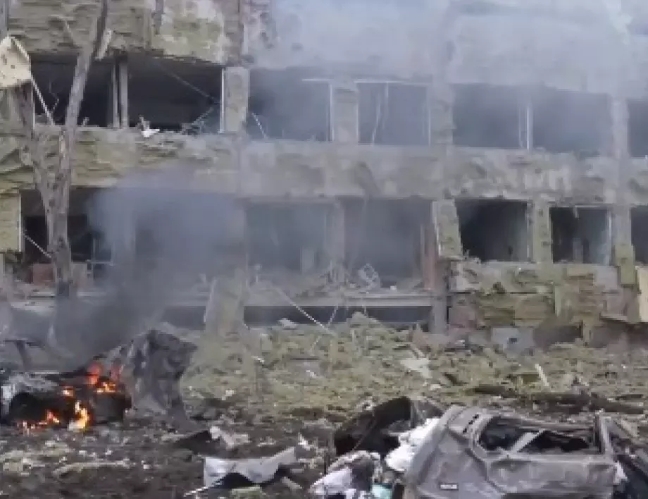 Мариупол е пред пълно унищожение, руски генерал призова за спиране на огъня