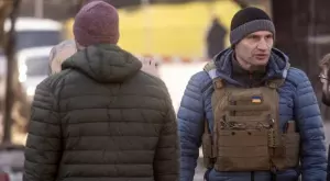 {{ otherArticle[0].article.title }}