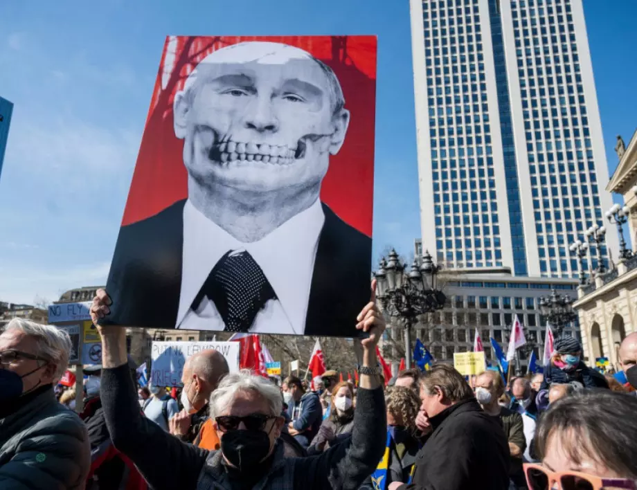 ЦРУ: Отчаяният Путин представлява ядрена заплаха 