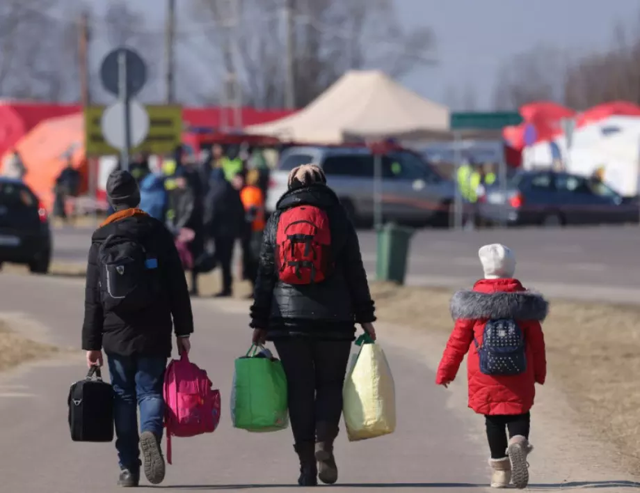 Христо Проданов: След 31 май украинските бежанци ще бъдат настанявани в държавни бази