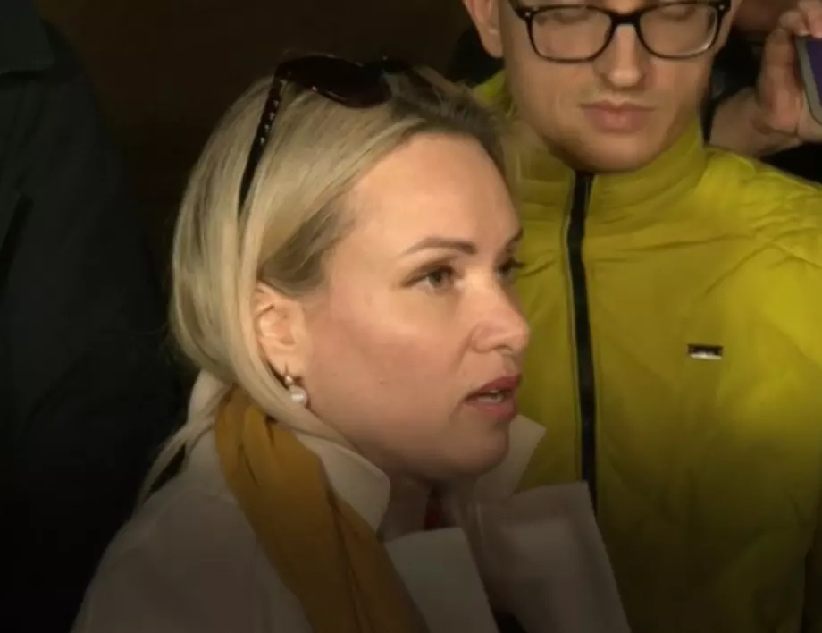 Задържаха руската журналистка Марина Овсянникова (СНИМКИ)