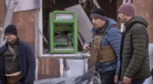 Братя Кличко: По-лесно е да умреш за родината, отколкото да живееш за нея