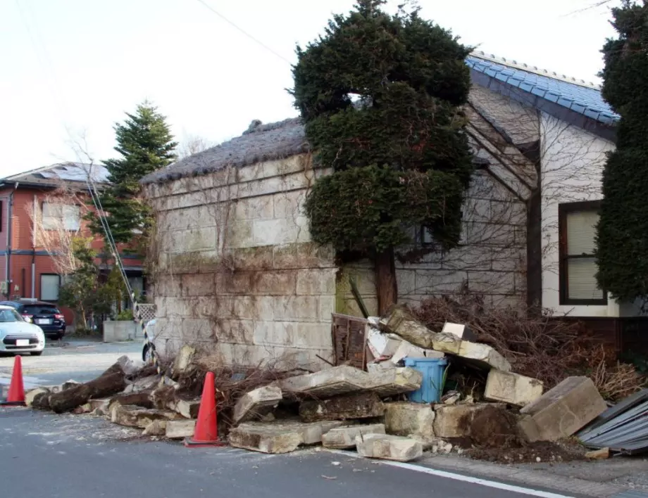 Загинали и стотици ранени след силно земетресение в Япония