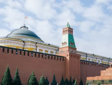 Разположиха руски войници на покрив в Кремъл, пазят го от дронове (ВИДЕО)