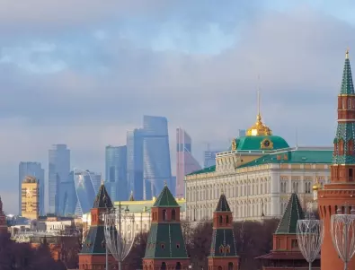 Русия не пусна най-страшния си самолет на парада за Деня на победата заради лошо време