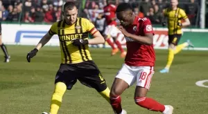 {{ otherArticle[0].article.title }}