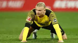 {{ otherArticle[0].article.title }}