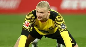 {{ otherArticle[0].article.title }}