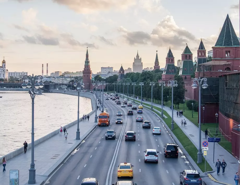 Московски съд затвори училището за деца на чужди дипломати