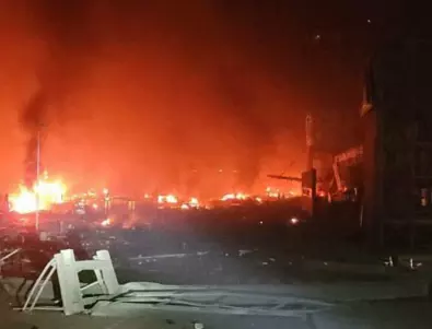 Взривове и въздушна тревога: Украйна е в пламъци, а населението е с последна възможност да се евакуира (ВИДЕО)