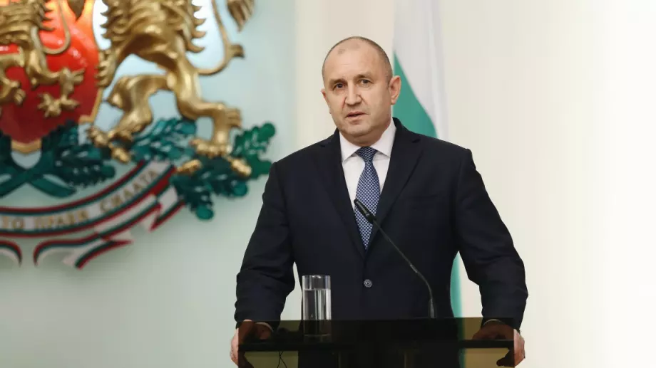 Радев ще удостои с висши държавни отличия изтъкнати български учени 