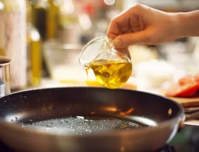 Учени разкриха истината за зехтина - запазва ли полезните си свойства при готвене