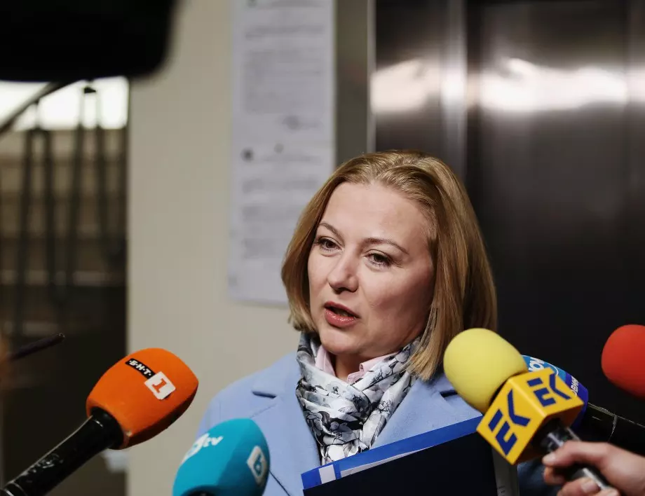 Надежда Йорданова: Трябва дебат по допуснатите основания за отстраняването на Гешев