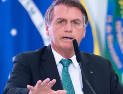 Президентът Жаир Болсонаро напусна Бразилия