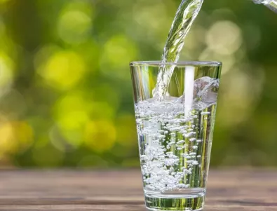 8 неща, които ще се случат с тялото ви, ако заместите всички напитки с вода