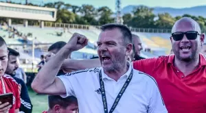 {{ otherArticle[0].article.title }}