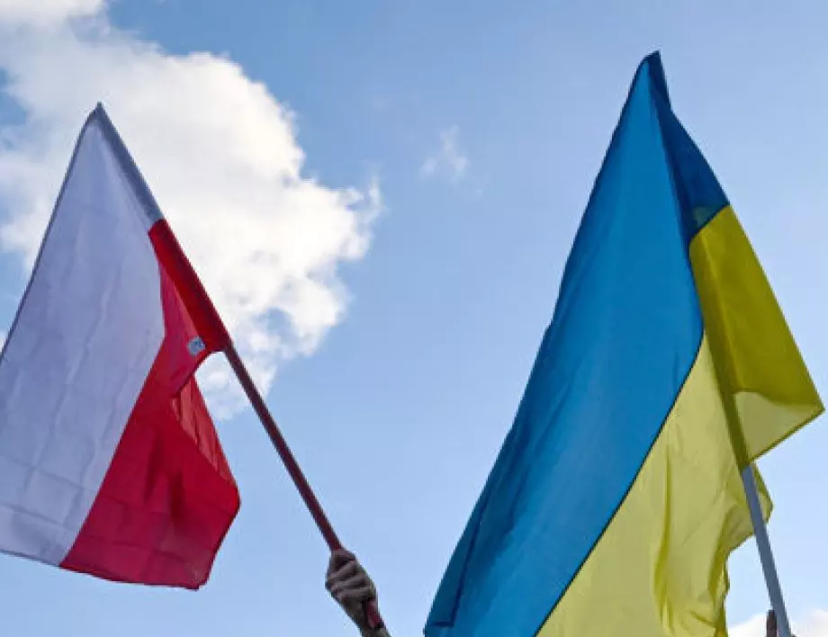 Киев поръчва 100 бронирани машини от Полша 
