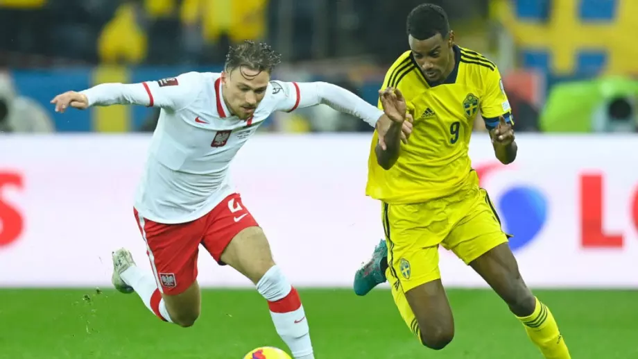 След като „отстрани“ Русия: Полша се разправи с Швеция и ще играе на Мондиала в Катар