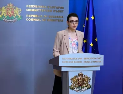 Лена Бориславова: Министрите на ИТН блъскаха и тряскаха врати при гласуването на бюджета 