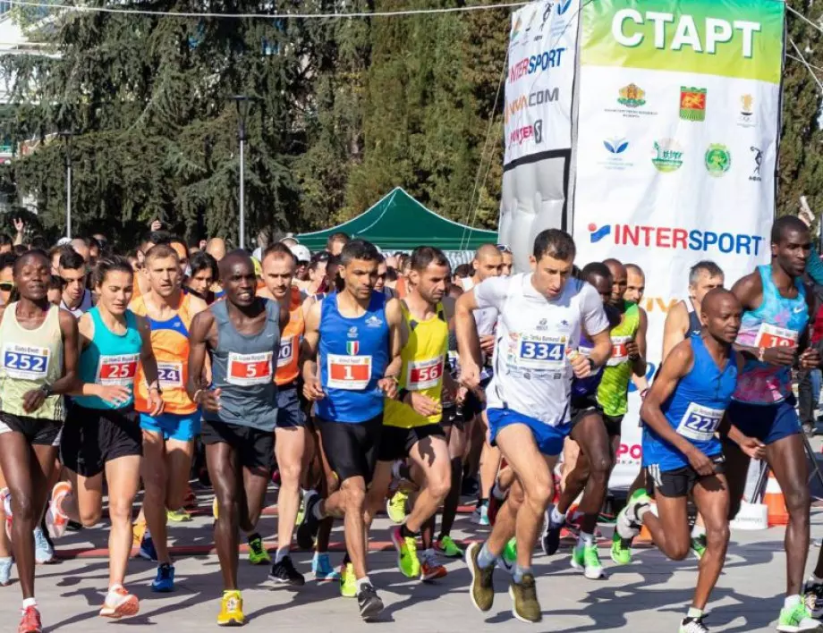 Над 800 бегачи от България и чужбина ще тичат на маратона в Стара Загора