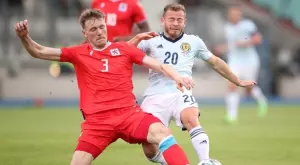 {{ otherArticle[0].article.title }}