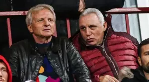 {{ otherArticle[0].article.title }}