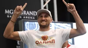 {{ otherArticle[0].article.title }}