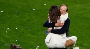 {{ otherArticle[0].article.title }}